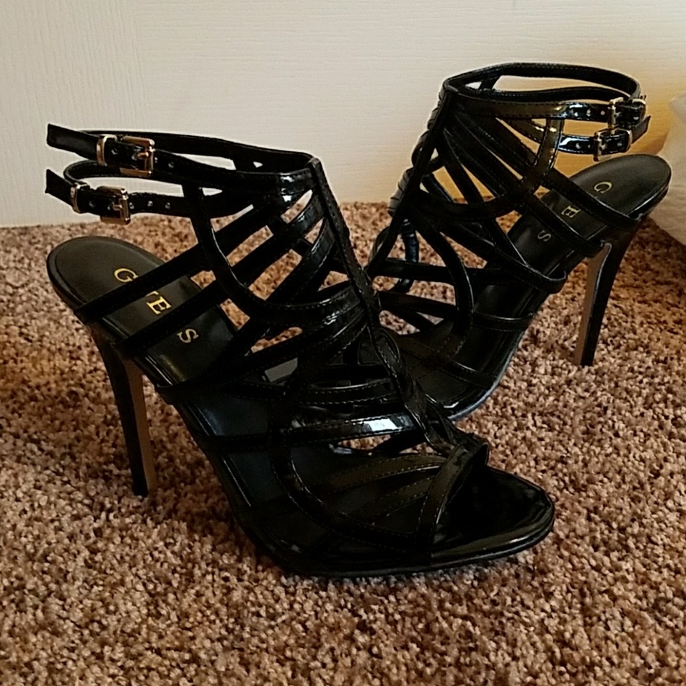 Never worn Guess heels!